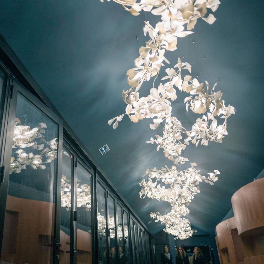 Bustling Ceramic Ginkgo Leaf Chandelier-Momo Lighting