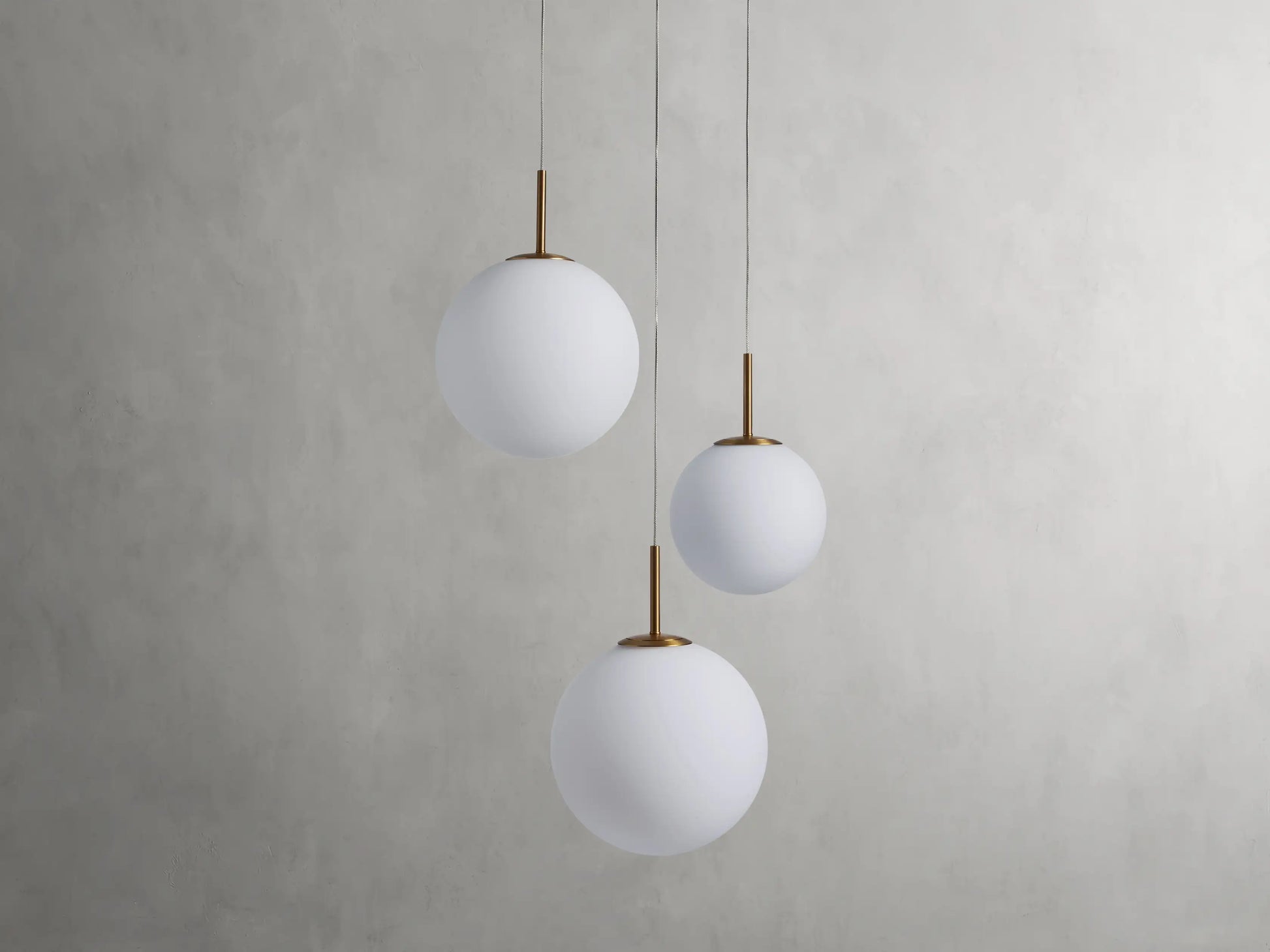 Casen Round Chandelier-Momo Lighting