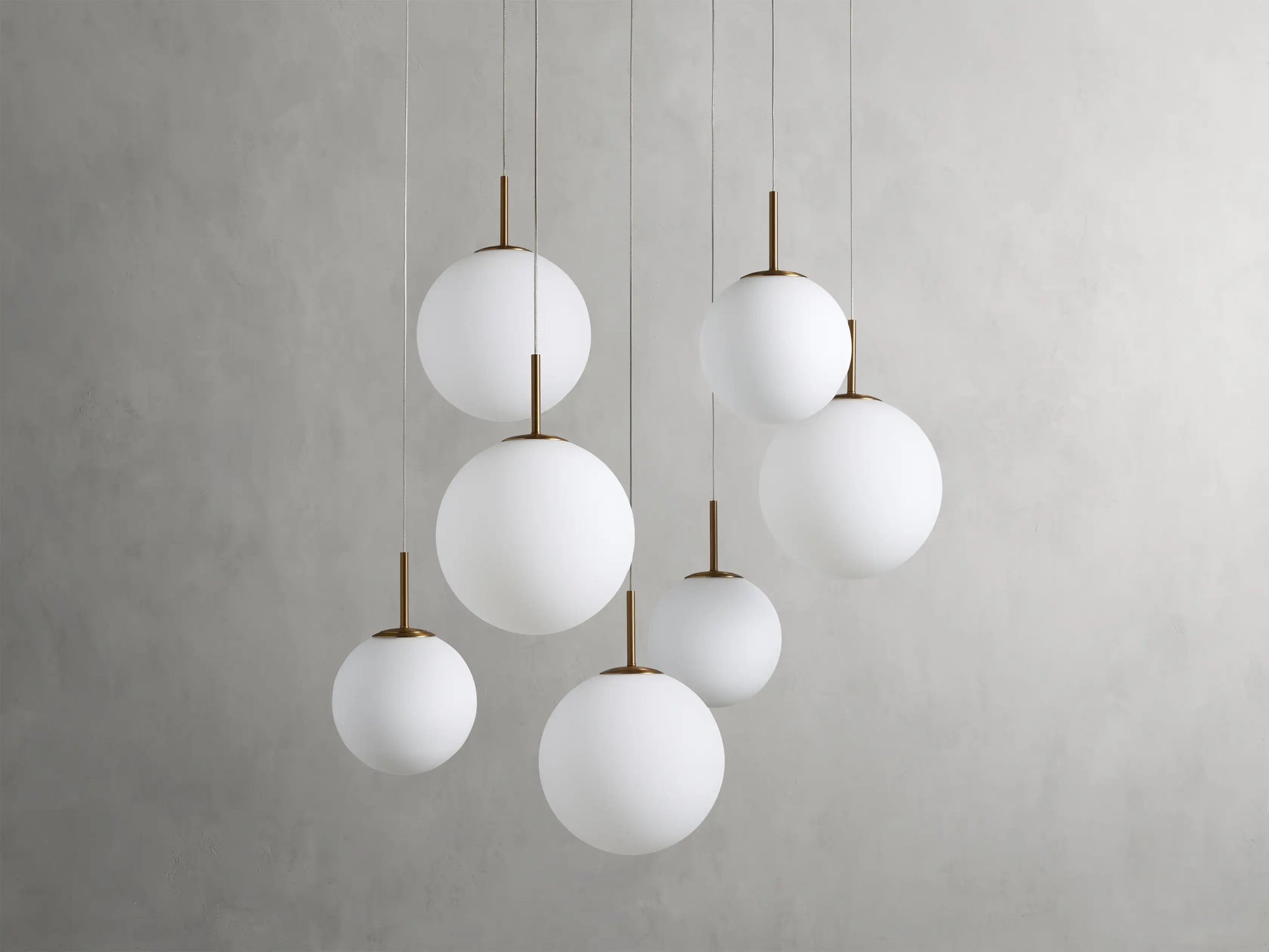 Casen Round Chandelier-Momo Lighting