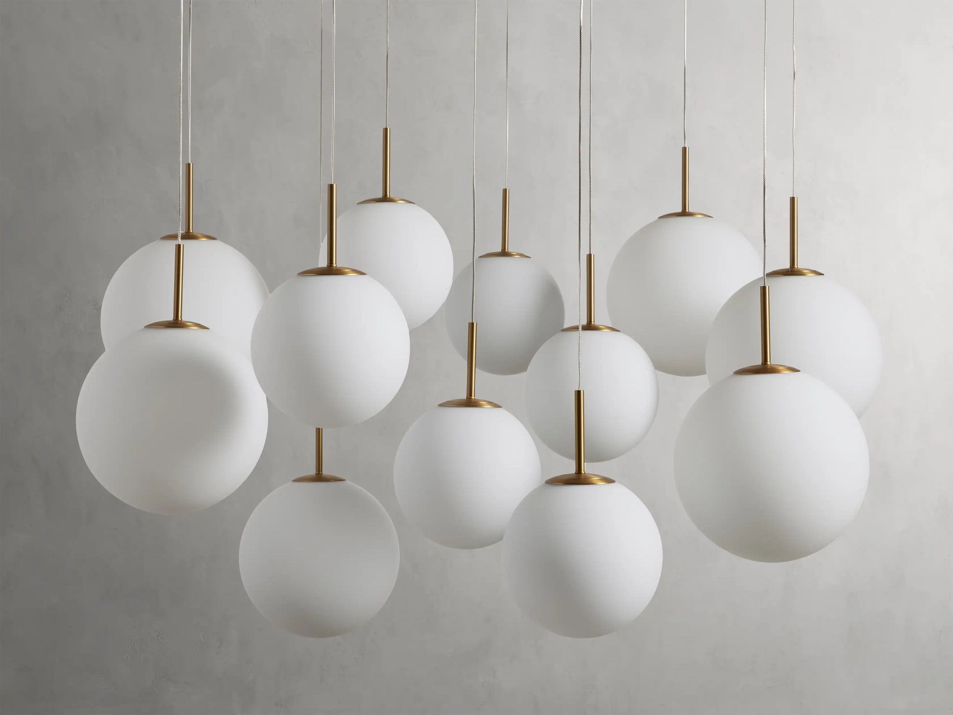 Casen Round Chandelier-Momo Lighting