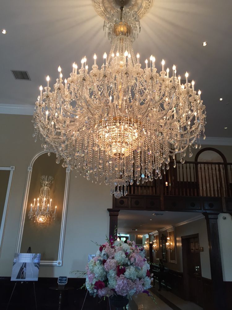 Extra Large Classic Traditional Crystal Chandelier 60/72/90 Lights for Hotel, Showroom, Foyer,Wedding Hall,Coffee Shop-Momo Lighting