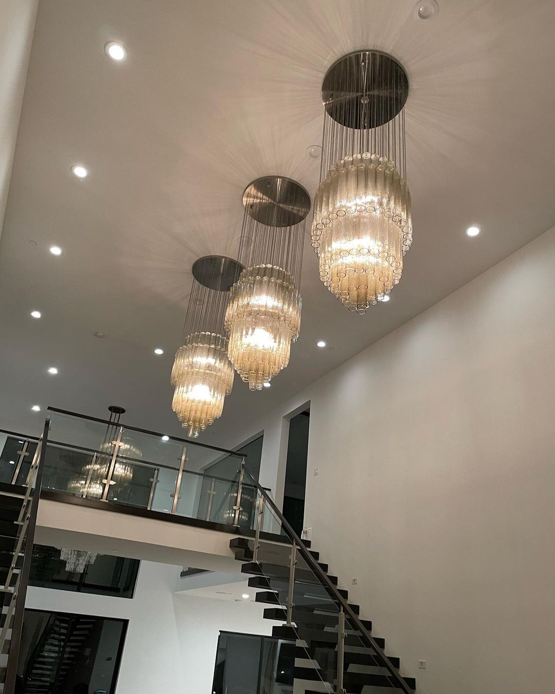 Luxury Italian Style Tubular Glass Chandelier With Chrome Finish-Momo Lighting