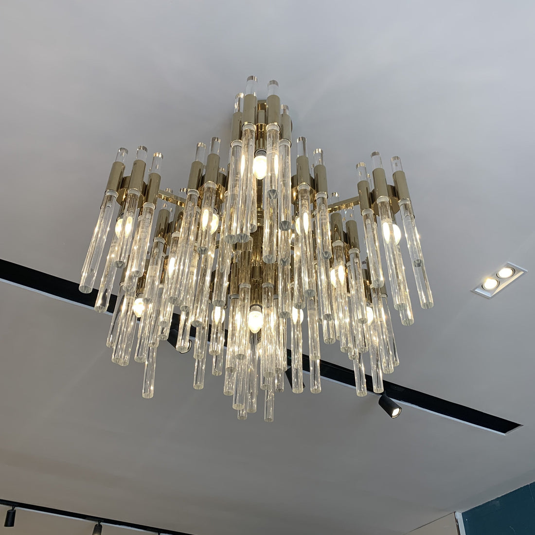 Modern Luxury Tiered Glass Cylinders Chandelier for Living Room/Bedroom/Dining Room/Bathroom-Momo Lighting
