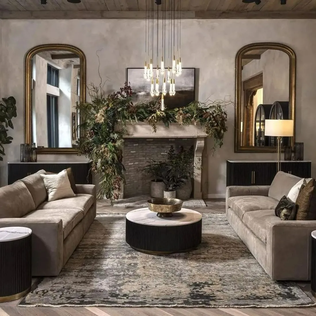 SOLITAIRE MODERN ROUND CHANDELIER-Momo Lighting